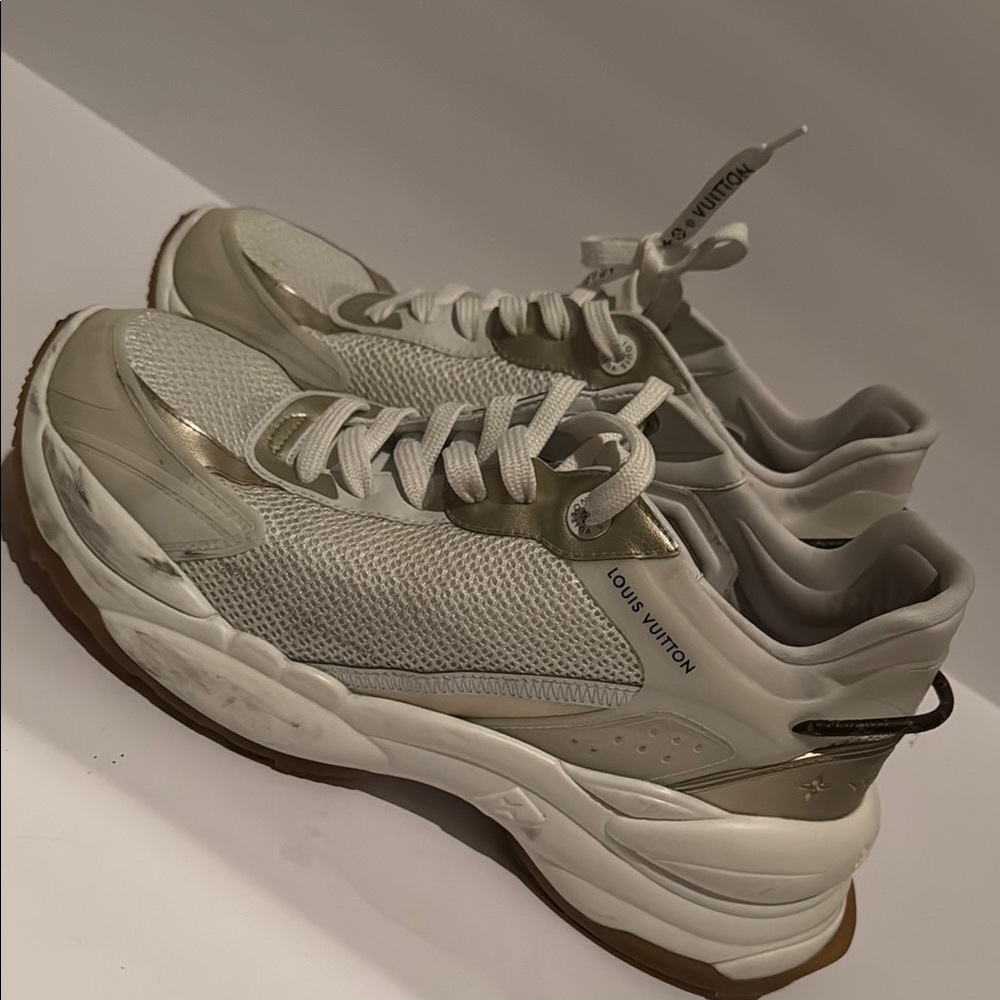 Louis Vuitton Cream Sneakers